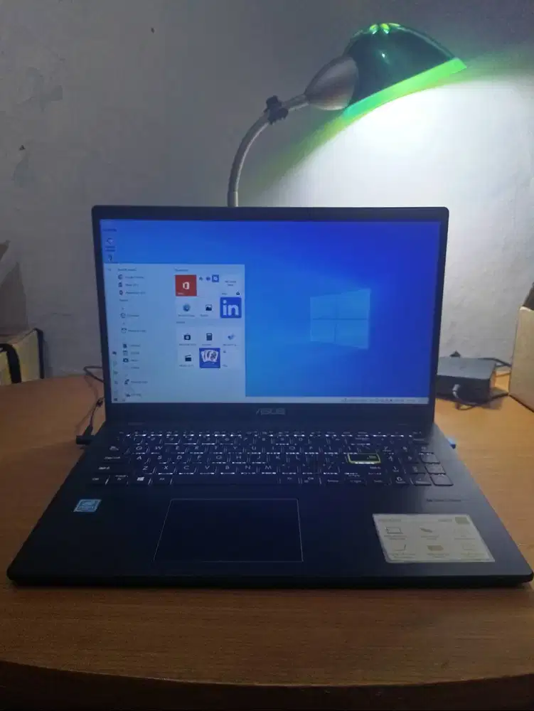 asus vivobook e510 (seri L510MA)