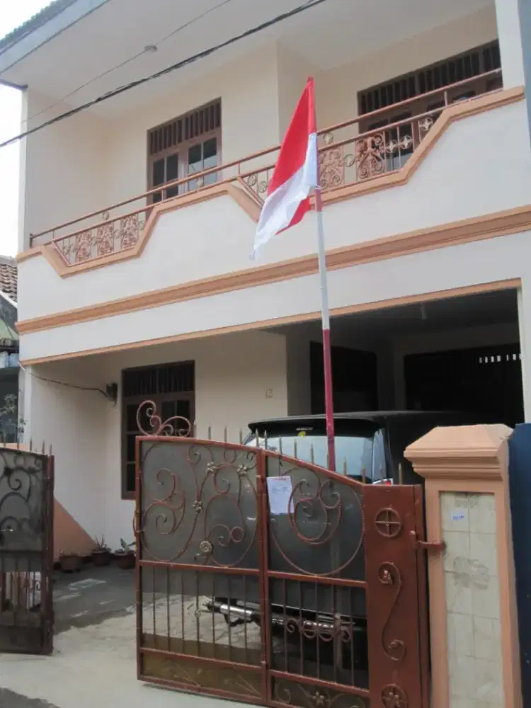 Dikontrakan Rumah Tinggal 2 Lantai di Rawamangun (Kampung Ambon)