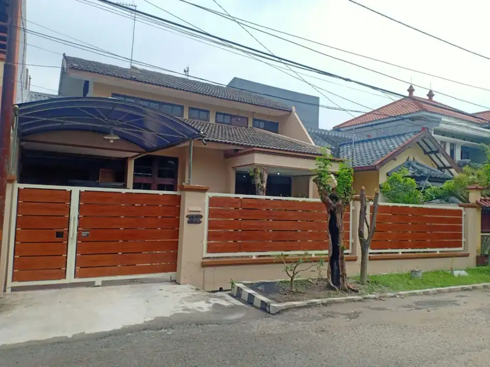 Rumah Siap Huni Lokasi Strategis Tengah Kota Saronojiwo bisa Nego