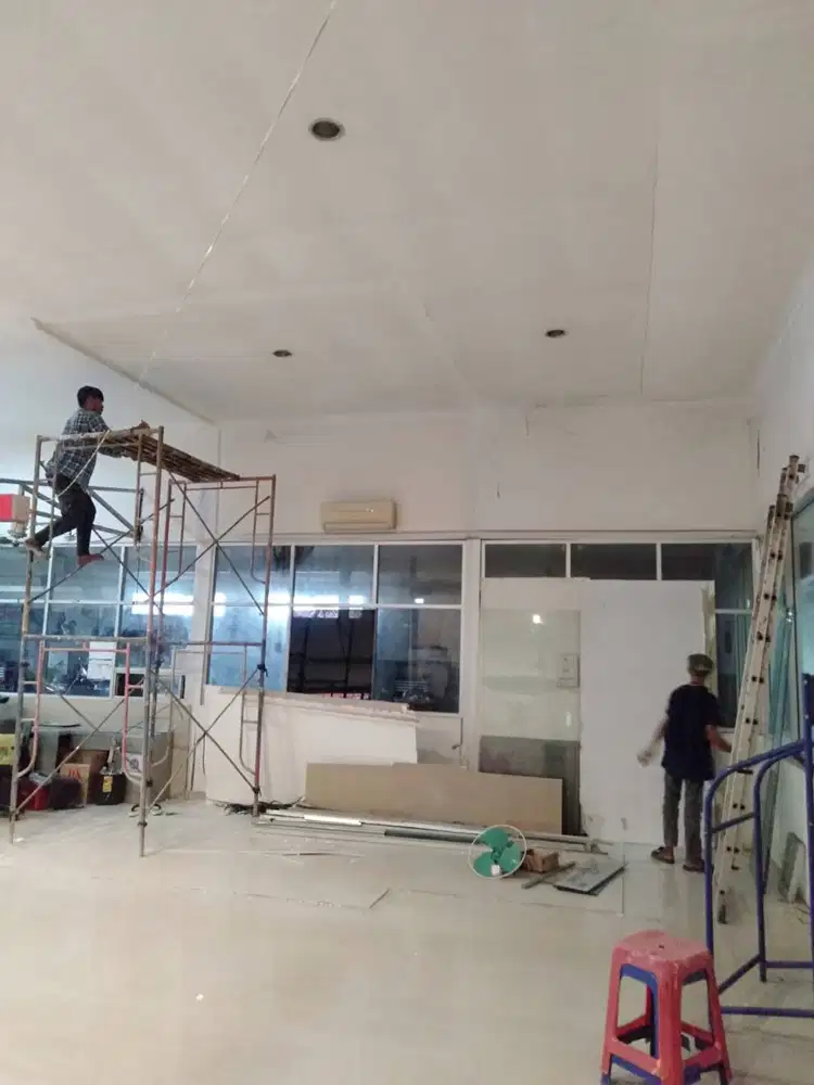 Plafon - Partisi Gypsum + Alumunium + Kaca + Cat + PVC  ACP WPC PVC