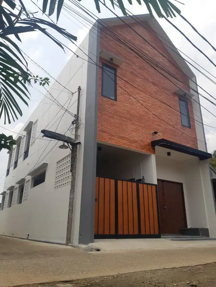 Dijual Rumah Kost Exclusive 2 Lantai di Kawasan Taman Tekno Serpong
