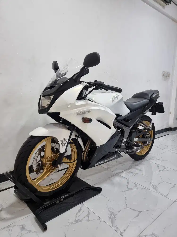 Kawasaki Ninja RR 150 Superkips 2013 bulan 8 Siap sunmori ninja r ss