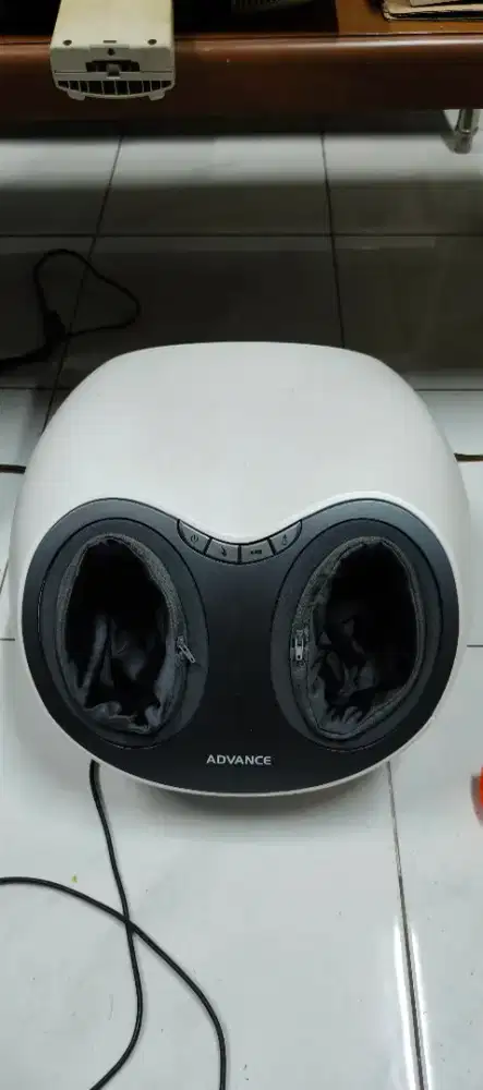 MESIN pijit Kaki Advance