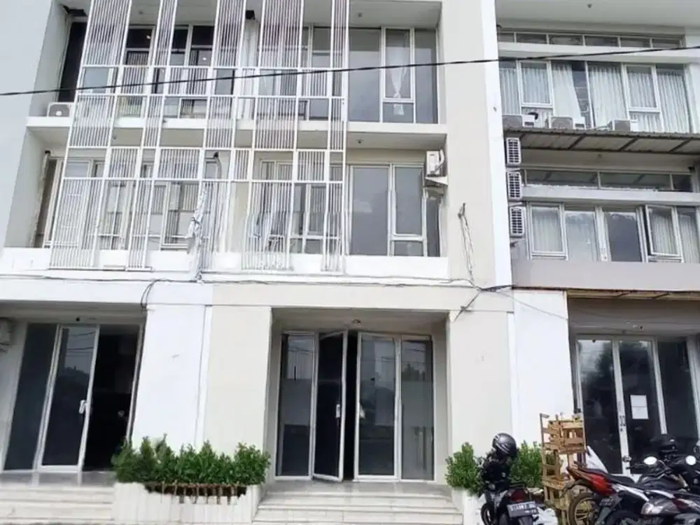 Dijual Ruko Dian Istana Wiyung Strategis Siap Huni