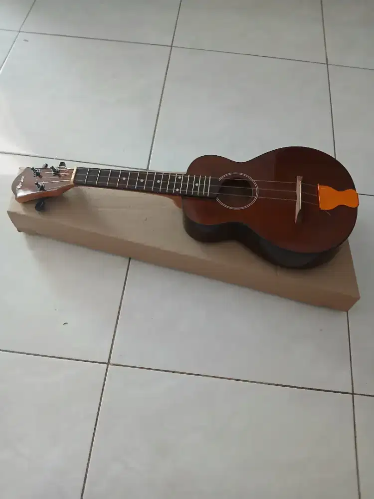 Dijual Ukulele 3 senar