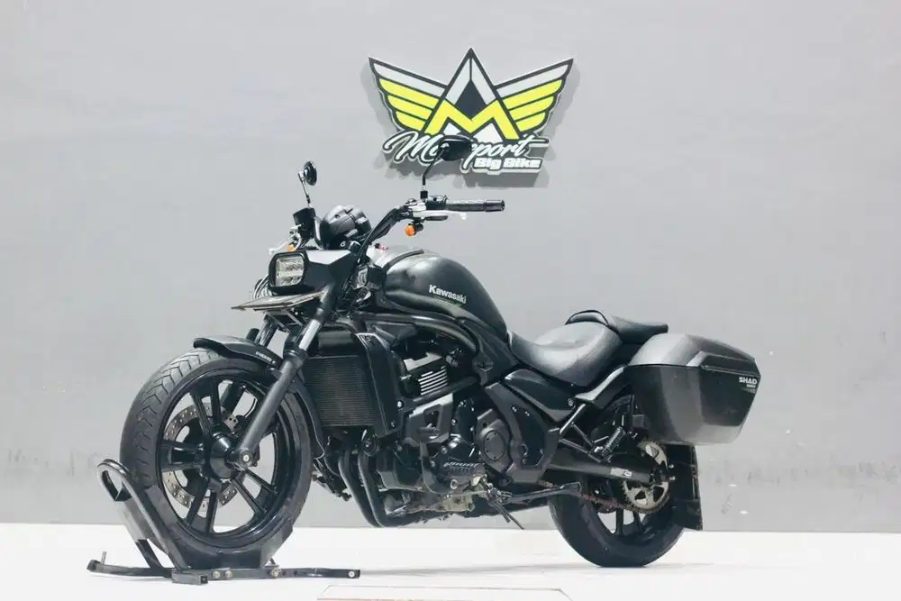 Kawasaki vulcan 650 ABS 2017 mulus full accesories siap turing jauh