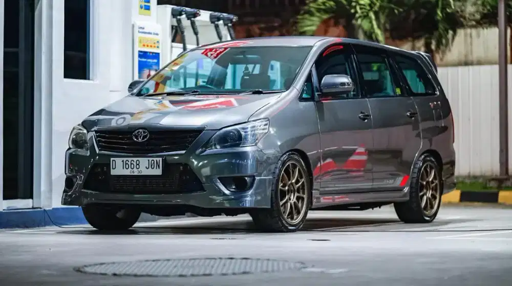 Innova Diesel G Automatic 2015