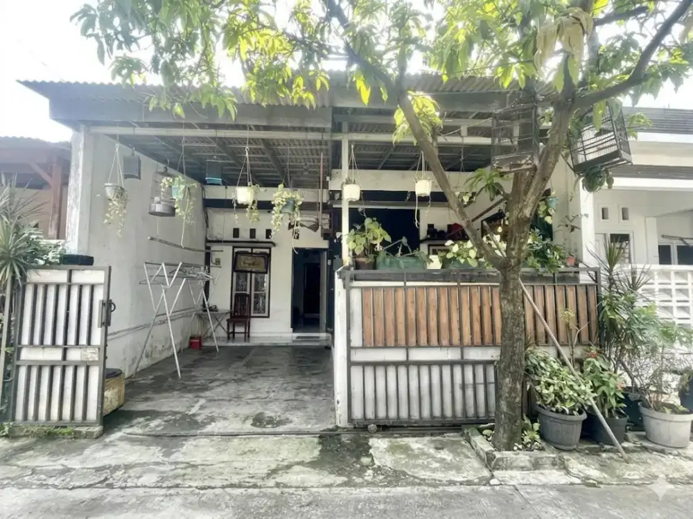 Di jual rumah murah & strategis di Villa Mutiara Gading 2 Bekasi