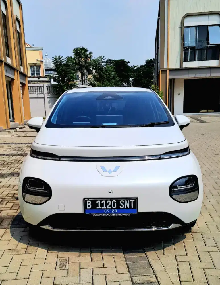 Wuling cloud EV long range 2024