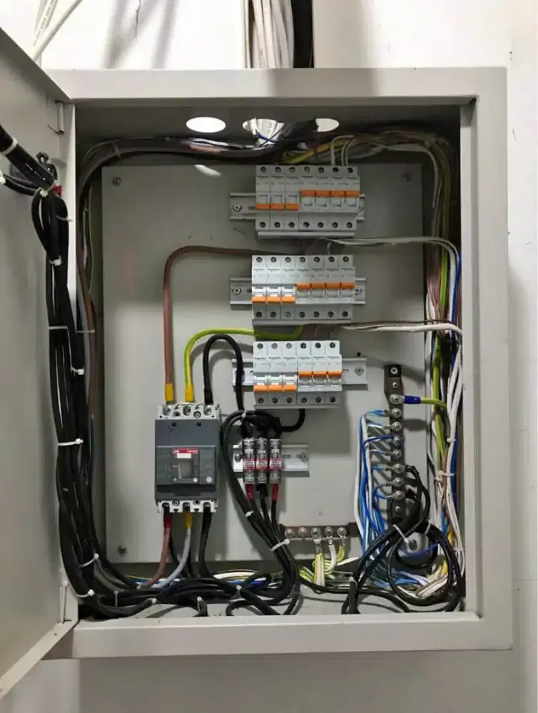 Tukang listrik dan instalasi listrik panggilan sidoarjo