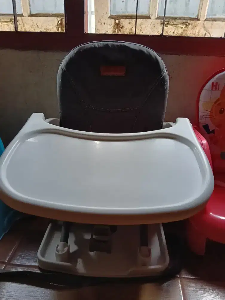 Dijual kursi eks penitipan