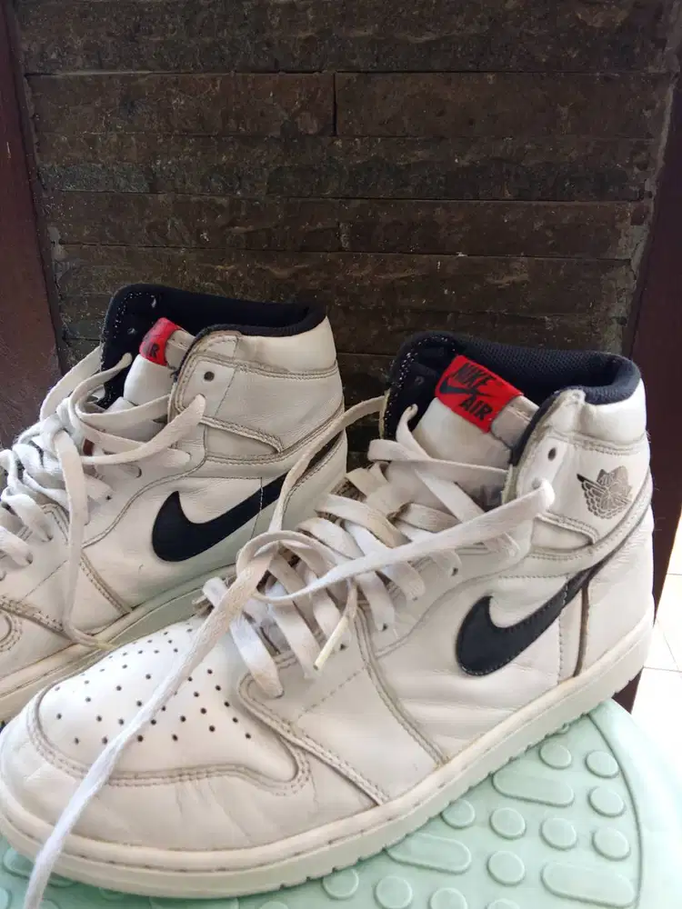 Sepatu Nike Jordan high size 44,575