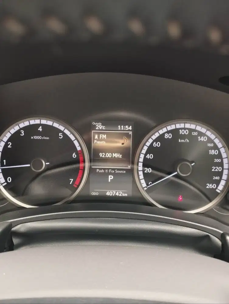 DIJUAL LEXUS NX300 TAHUN 2019