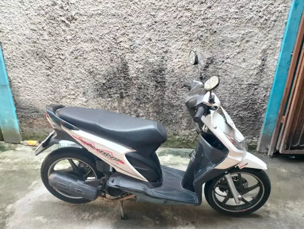 HONDA BEAT KARBU 2011 MOTOR SEHAT SIAP PAKAI LANGSUNG
