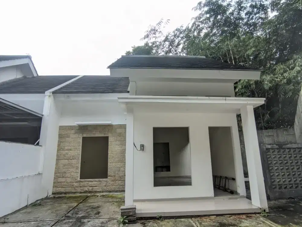 Relaksasi Setiap Hari! Rumah Dengan Mini Pool Harga Nego