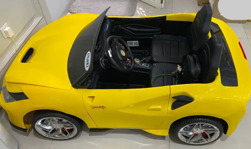 Dijual mobil mainan aki anak anak