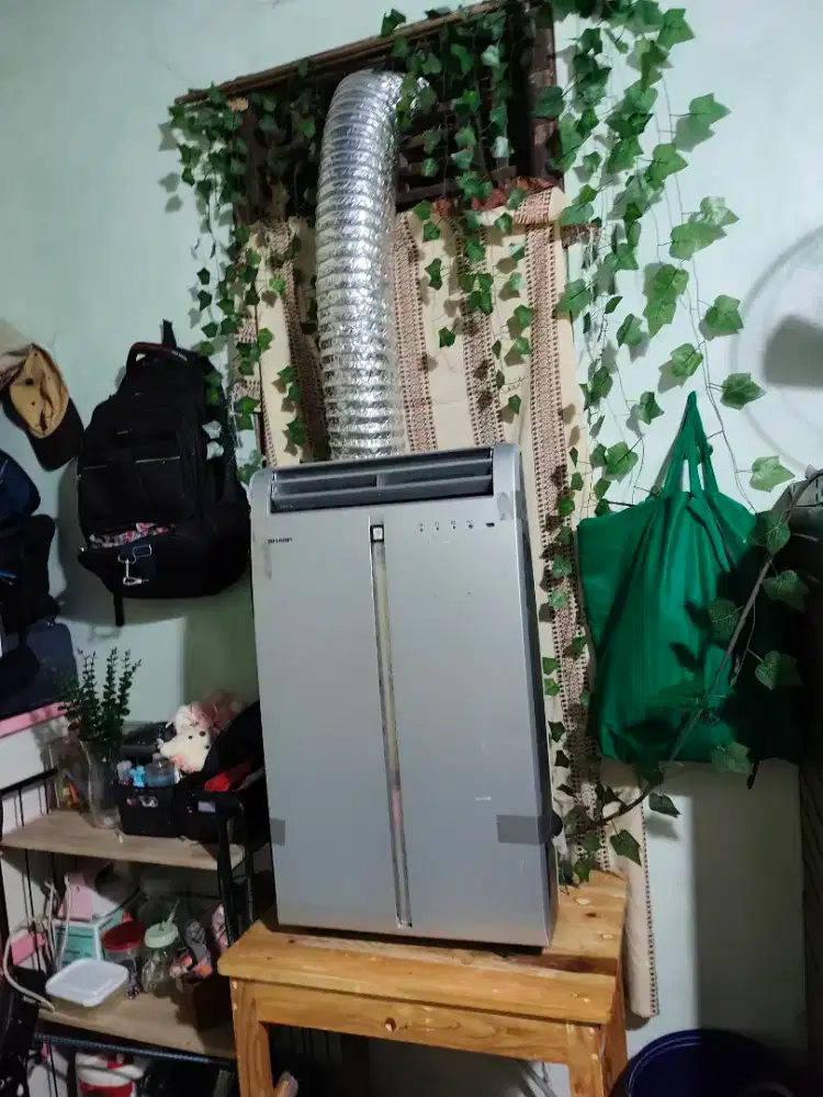 Jual AC bekas ,,  jual butuh bisa nego