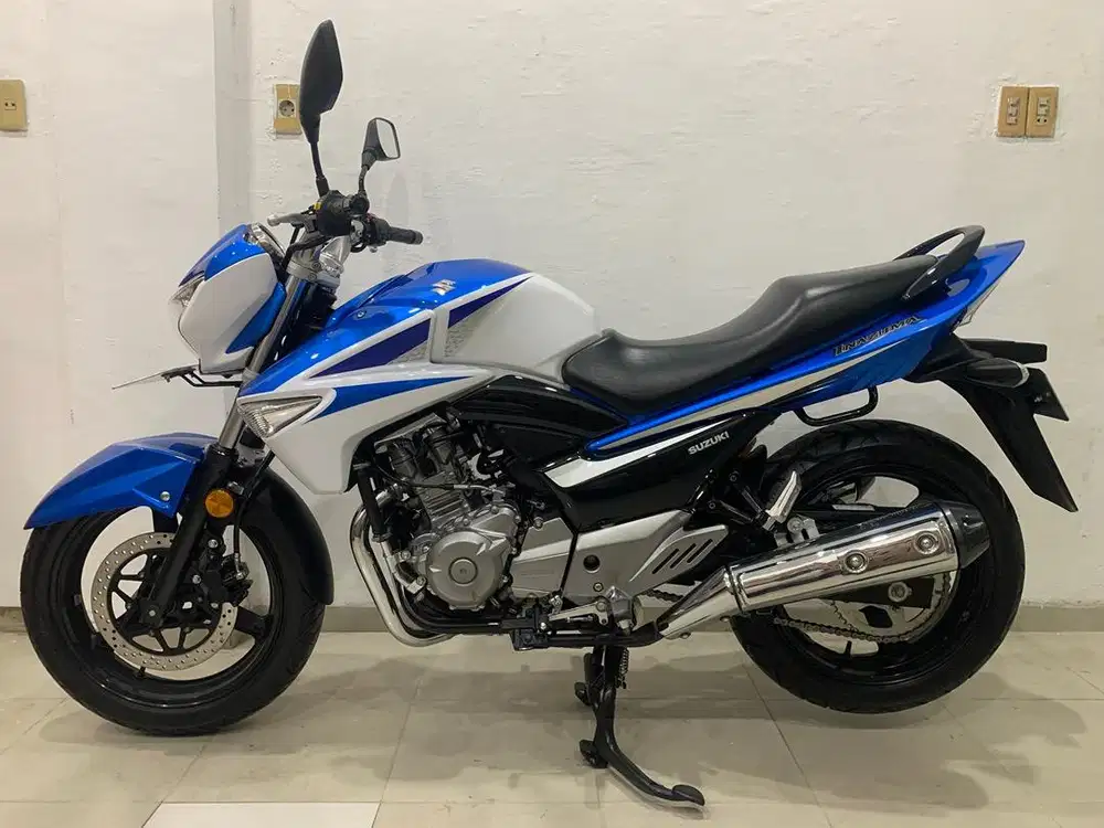 Suzuki Inazuma 250 CC