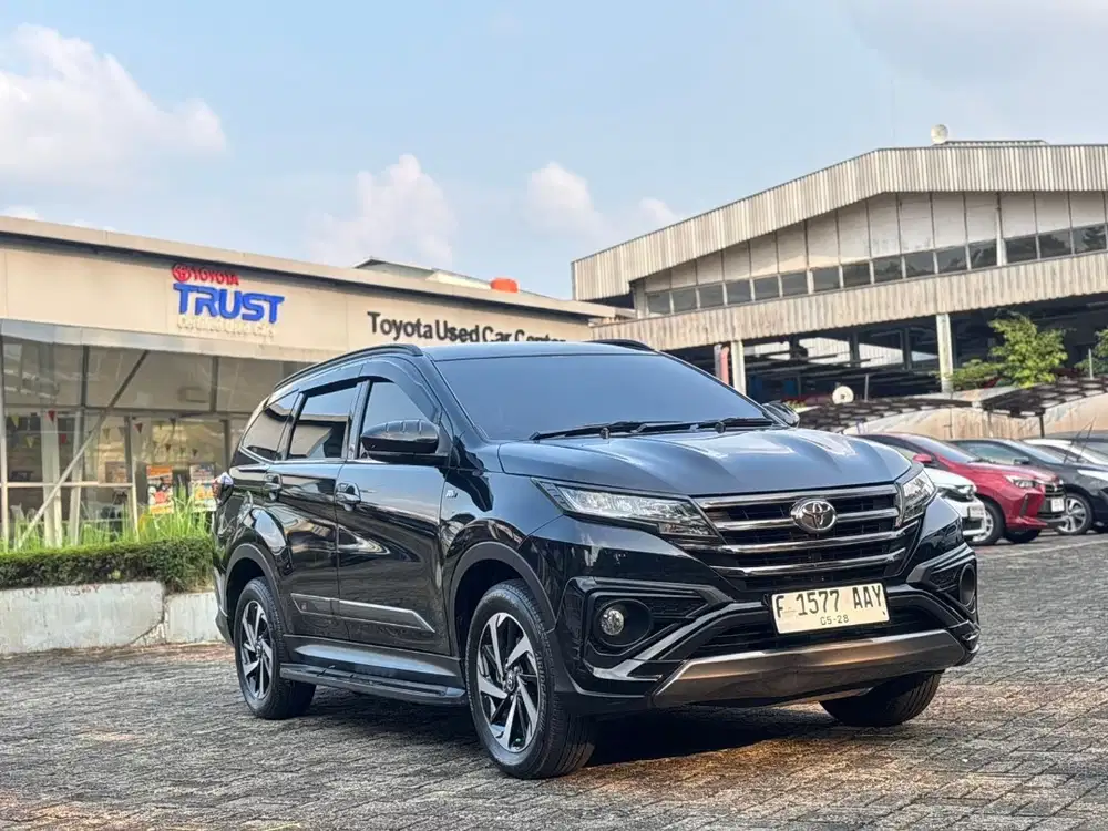 Toyota Rush S GR Sport AT 2023 Termurah