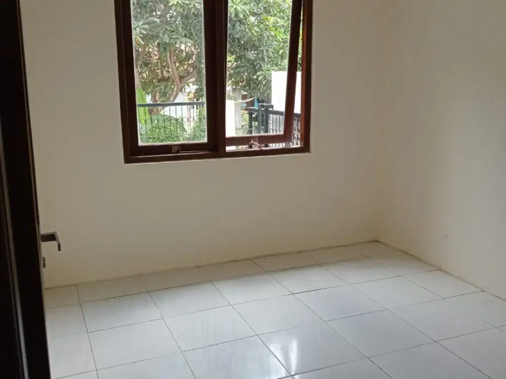 DIJUAL ATAU DI SEWAKAN RUMAH LOKASI STRATEGIS KASIHAN BANTUL