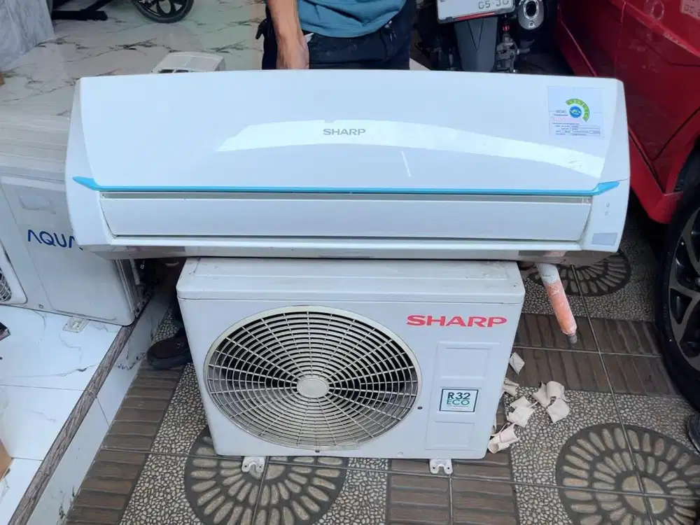 Jual ac shrp r32 mulus +psang+grnsi 2 bln