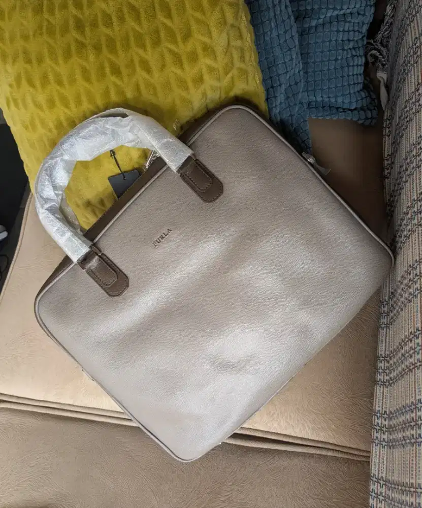 [New_never used] Furla Messenger Bag for Man