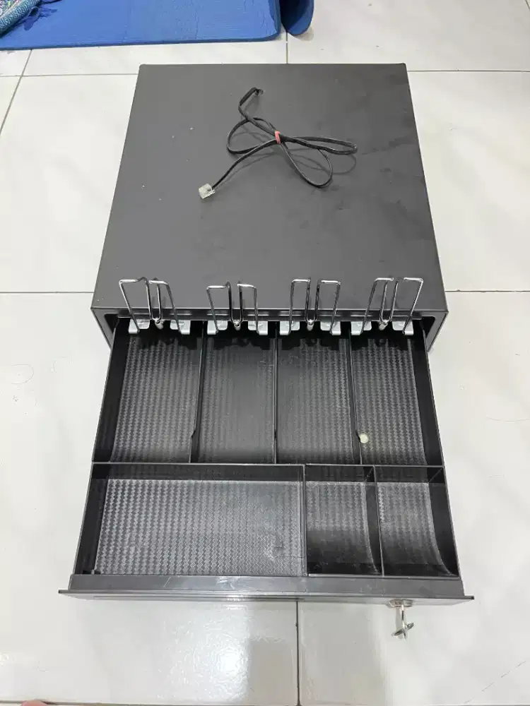 Brangkas uang / Kotak uang