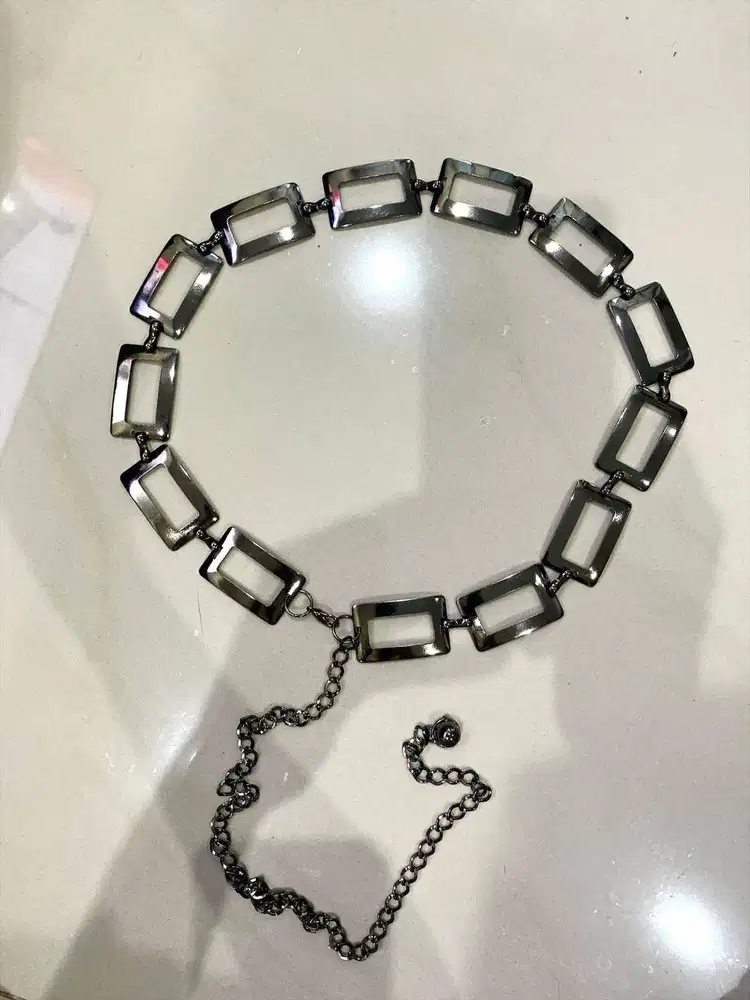 IKAT PINGGANG RANTAI BESI – TIDAK LUNTUR - PRELOVED