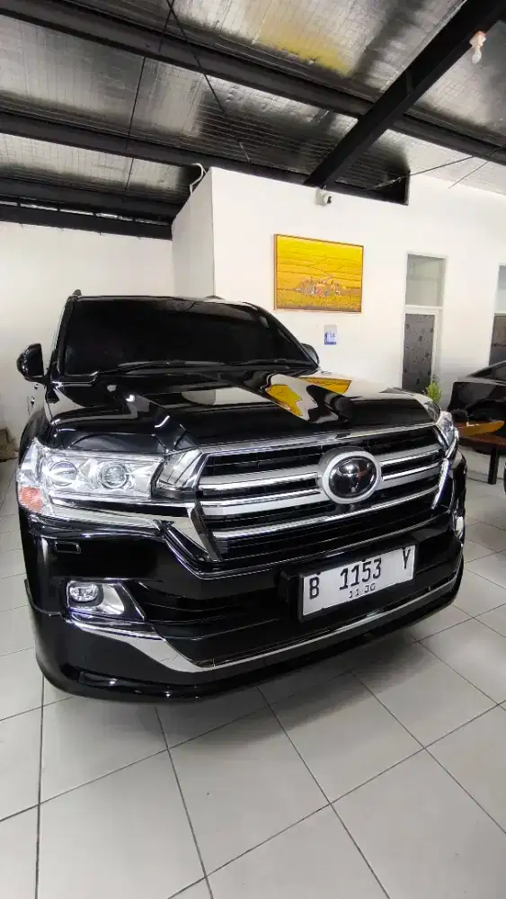 TOYOTA LANDCRUISER VX-R 200 4.5cc AT 2020 ISTIMEWA