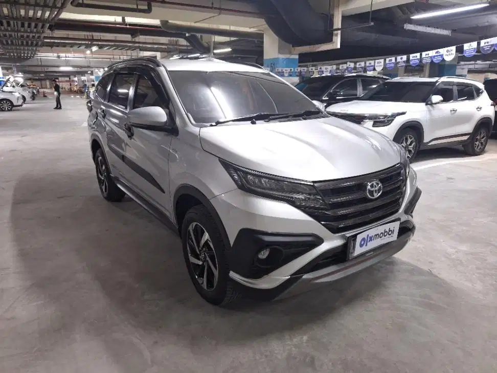 DP MURAH Toyota Rush 1.5 S Bensin-AT 2020 Silver CAILD