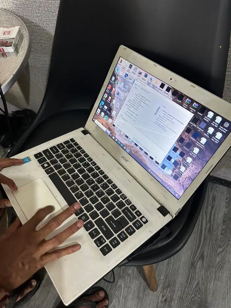 laptop ACER Aspire E5 473 eries