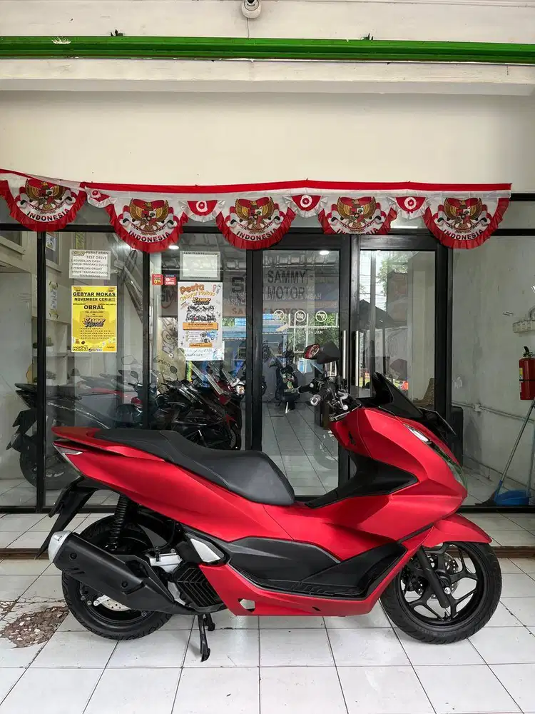 HONDA PCX 160 CBS 2022 LIKE NEW