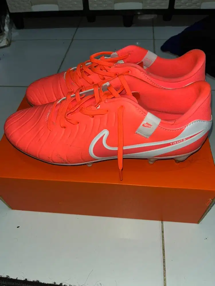 Sepatu Bola Nike Tiempo Legend 10 Academy SG PRO AC