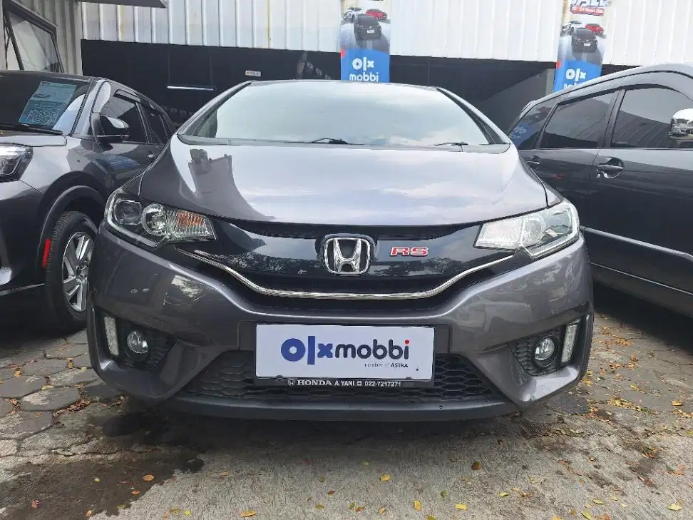 DP MURAH Honda Jazz 1.5 RS Bensin-AT 2016 Abu-Abu CAYUD