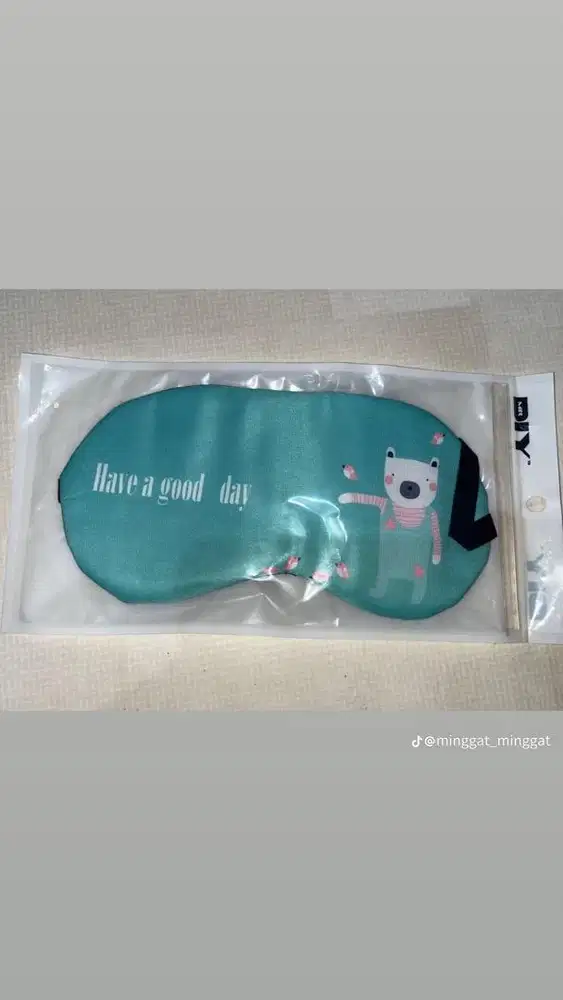 Penutup mata tidur