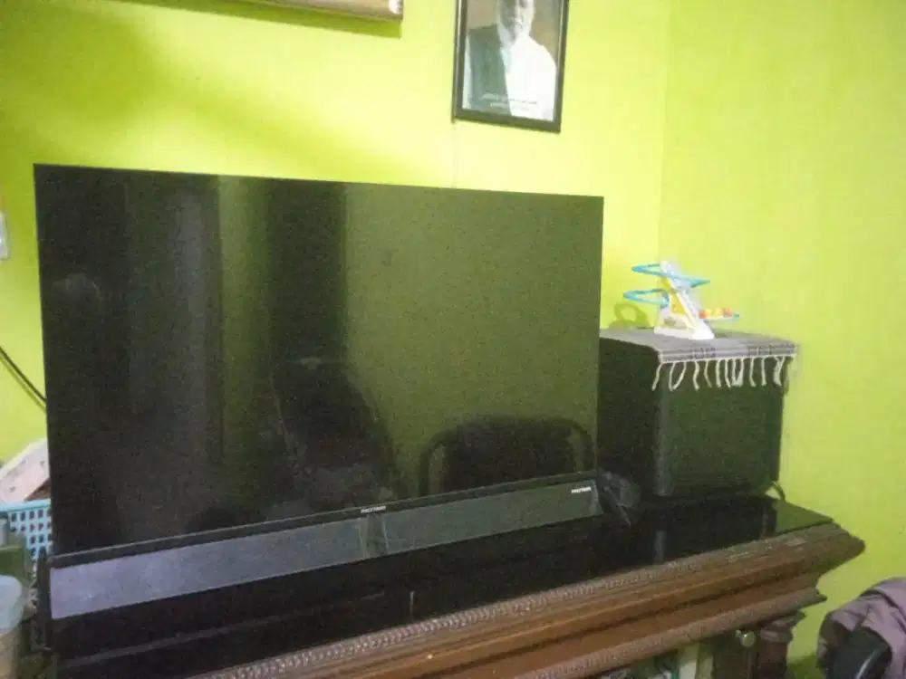 GOOGLE TV 43INCH ( POLYTRON )