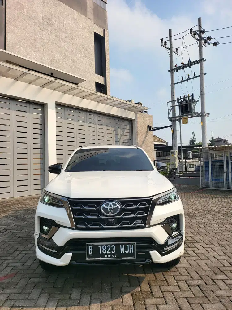[Gress Mobil Kutisari] FORTUNER VR-Z GR SPORT DIESEL AT 2022 SPT BARU