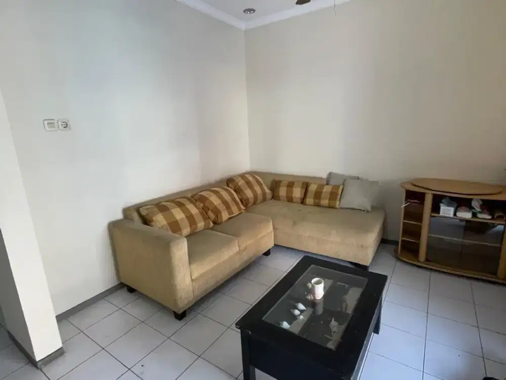 Dijual Rumah Siap Huni 3 Lantai Dalam Cluster di Kelapa Gading