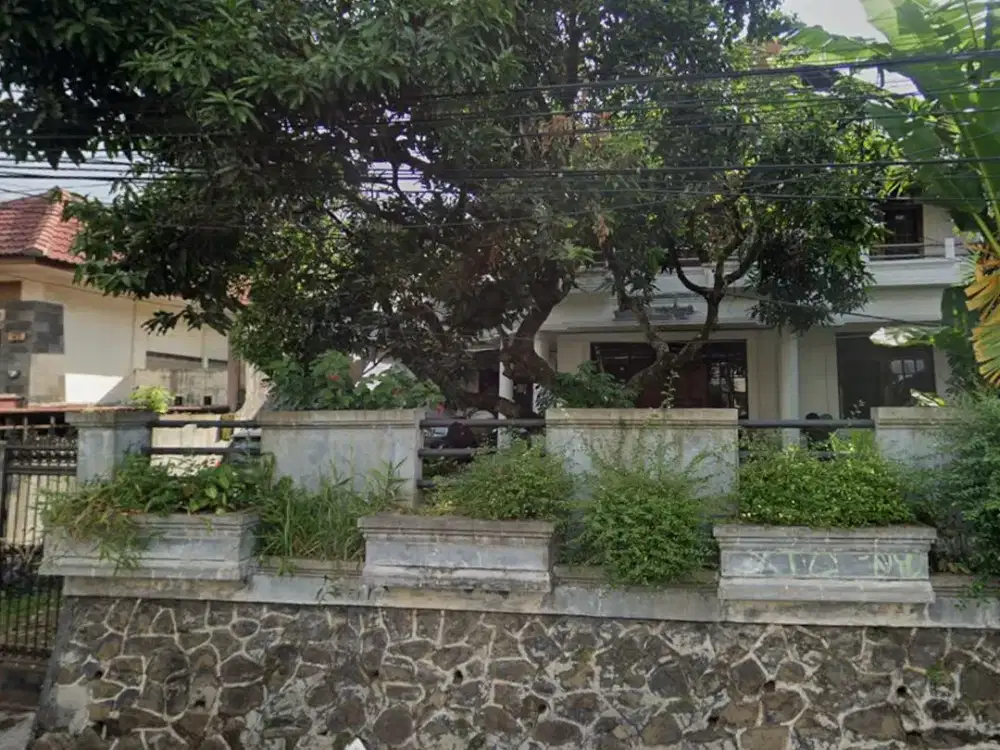 Dijual Cepat Rumah Lokasi Strategis Jl. Cigadung Timur Raya, Bandung