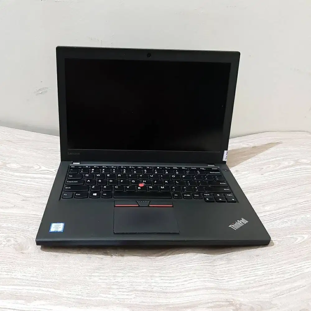 Laptop Lenovo Thinkpad X260 Core i5 6300u RAM 8GB layar 12,5 inch *RRC
