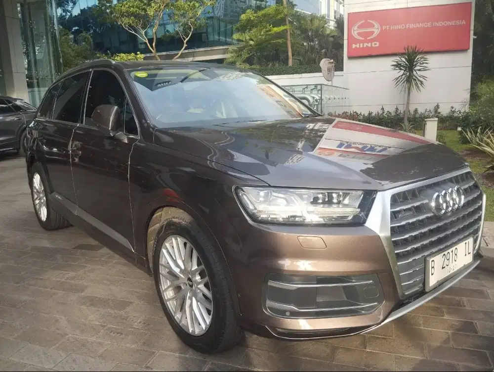 AUDI Q7 3.0 TFSI AT Thn. 2017