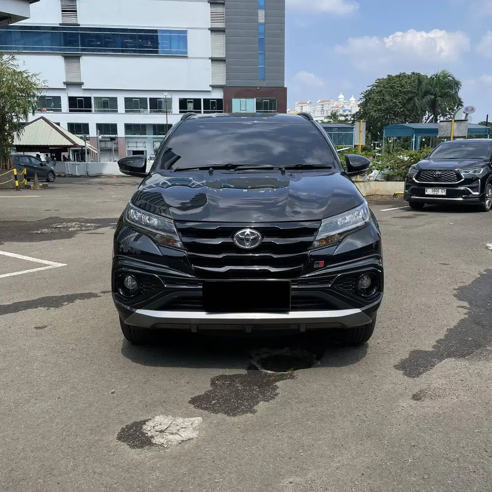 TOYOTA RUSH GR 1.5 A/T 2024