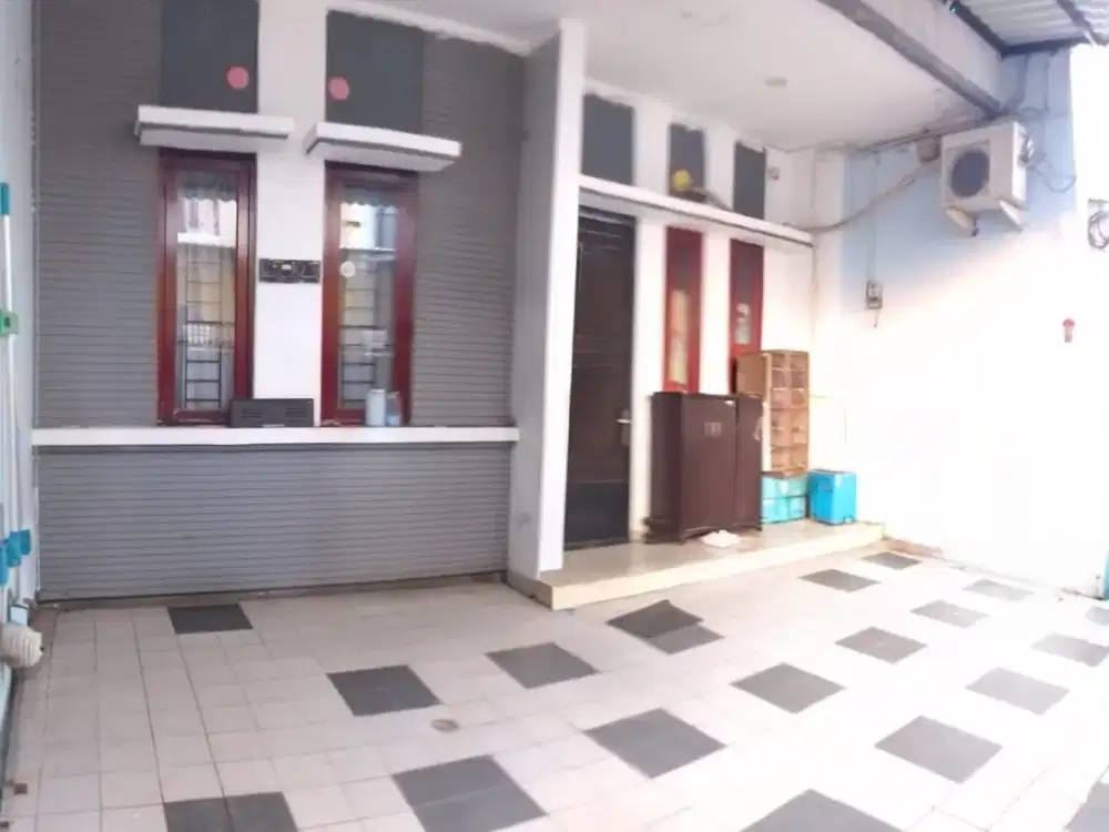 Rumah 3 1/2 Lantai di Perumahan Citra Garden 5, Kalideres