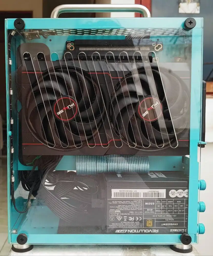 PC Rakitan Mini ITX Ryzen 3600 RX 6600 Second Normal