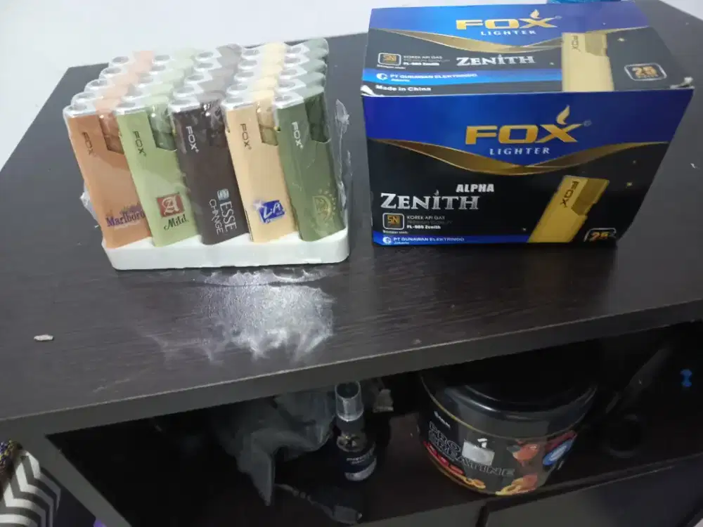 Korek api 1 box isi 25 pcs bisa di isi ulang