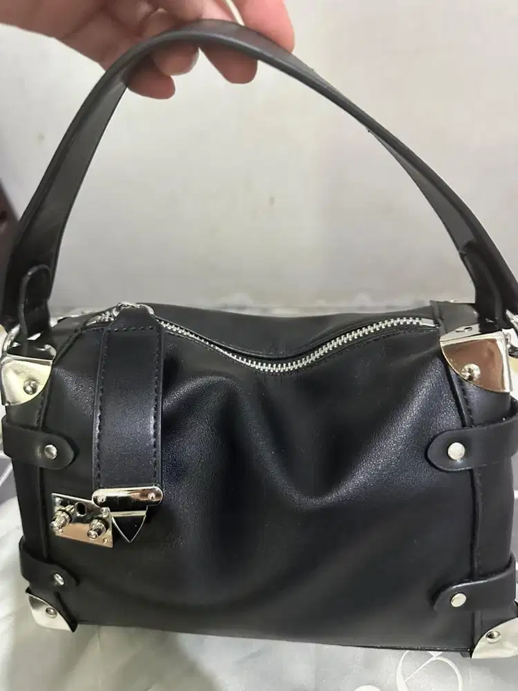 Tas Sereine Warna Hitam