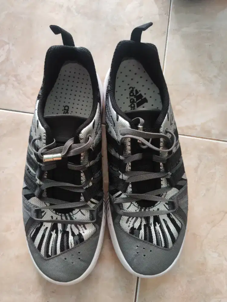 Sepatu adidas terrex climacool