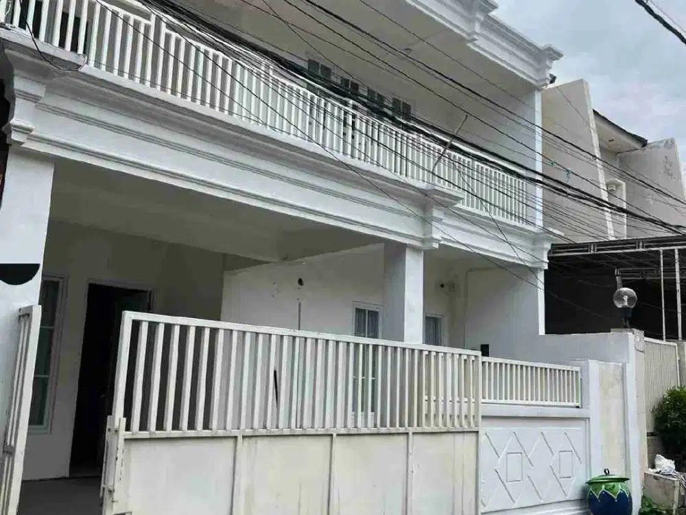 Rumah Murah 2 Lantai Baru Renov Di Jual di Ploso Timur