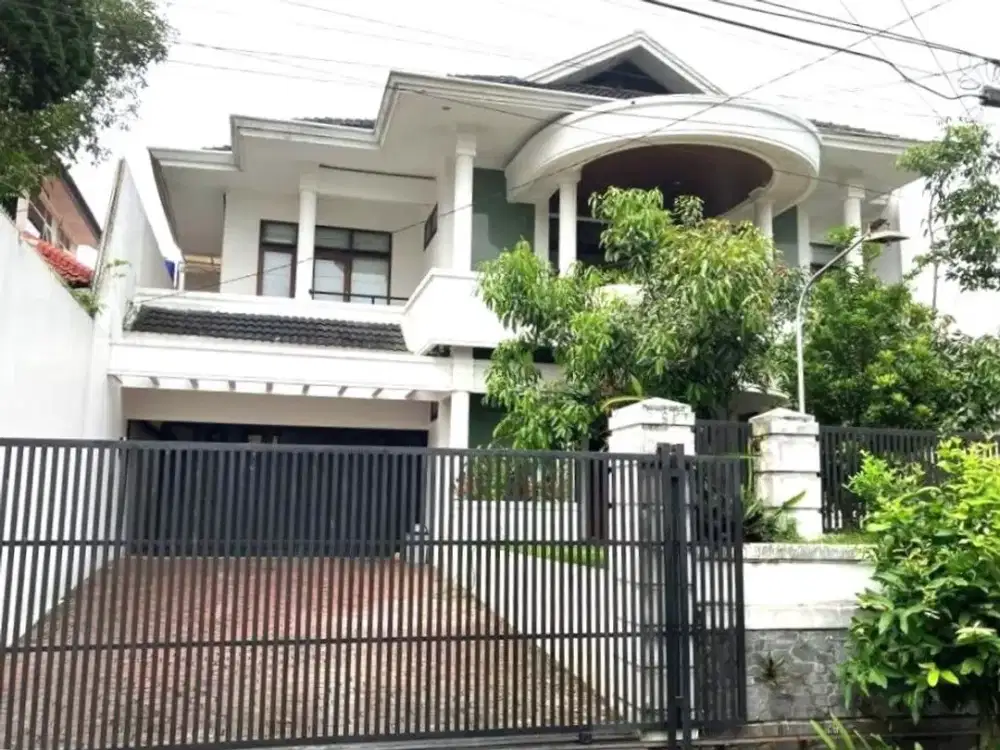 Rumah 2lt luas 510m 12x43 Cidadap Kota Bandung