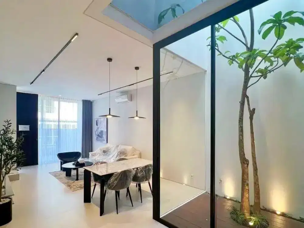 Rumah Gress 2 Lt Minimalis Lux Furnish Mojoarum Dekat Pakuwon